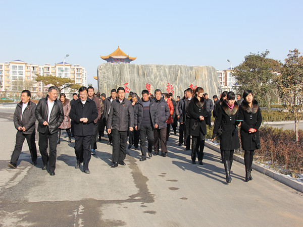 2011.7.17-012.12.23-2012年12月，组织党员、村民代表开展冬训活动.jpg