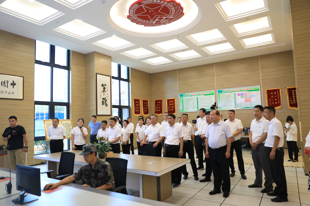 钢山街道副科级以上领导干部，管区村、社区书记，部门负责人参加庆祝建党九十九周年活动到后八村学习，宋伟书记陪同 (5)_副本.jpg