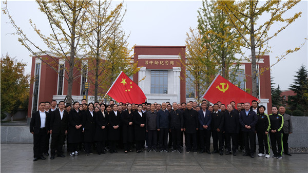 习仲勋 (1).jpg