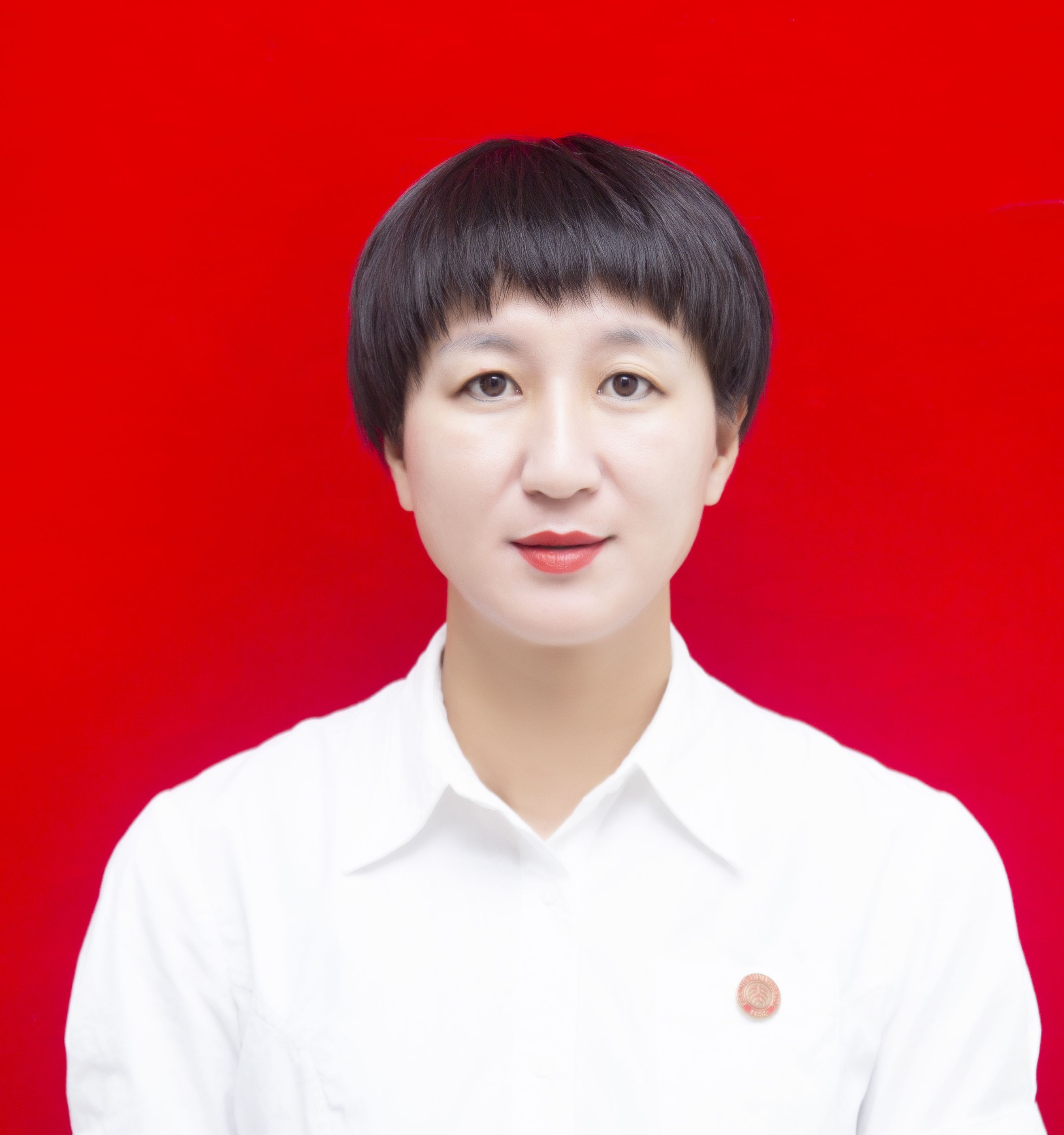 王佳.jpg