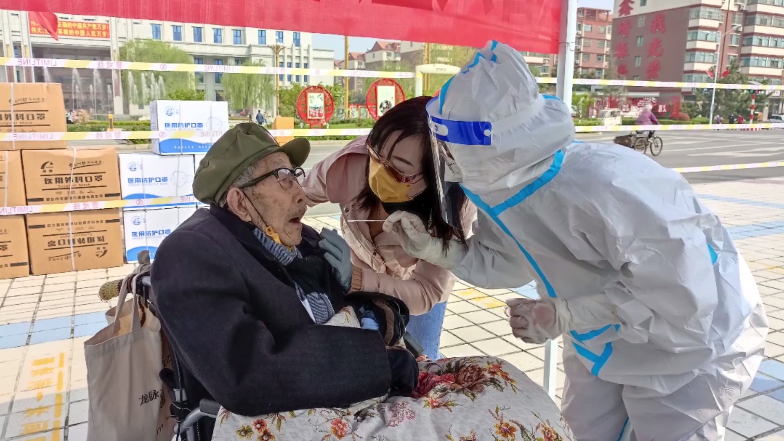加班加点高效完成核酸检测