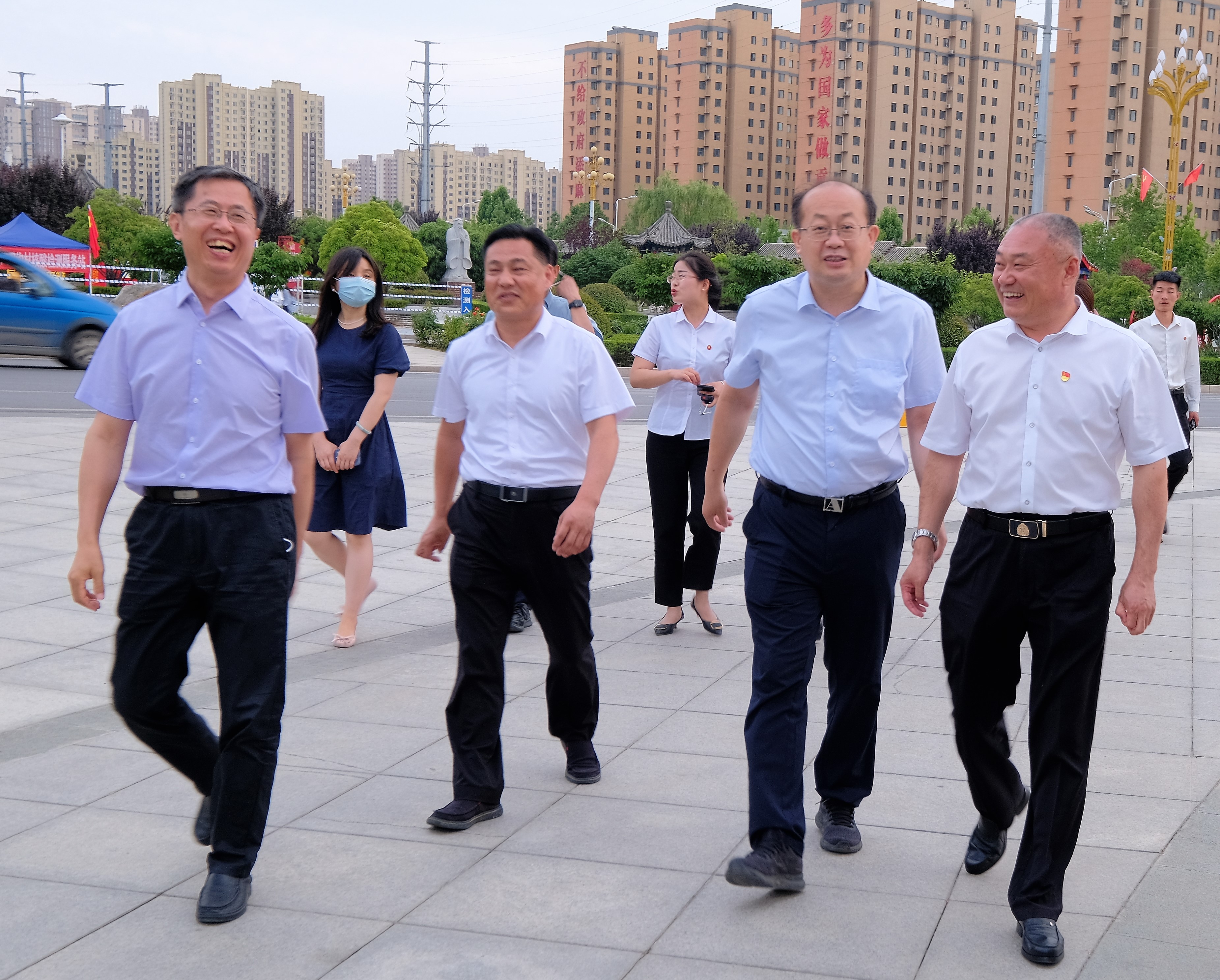 山东电视台党委副书记张卫华莅临指导（2022.05.31）.JPG